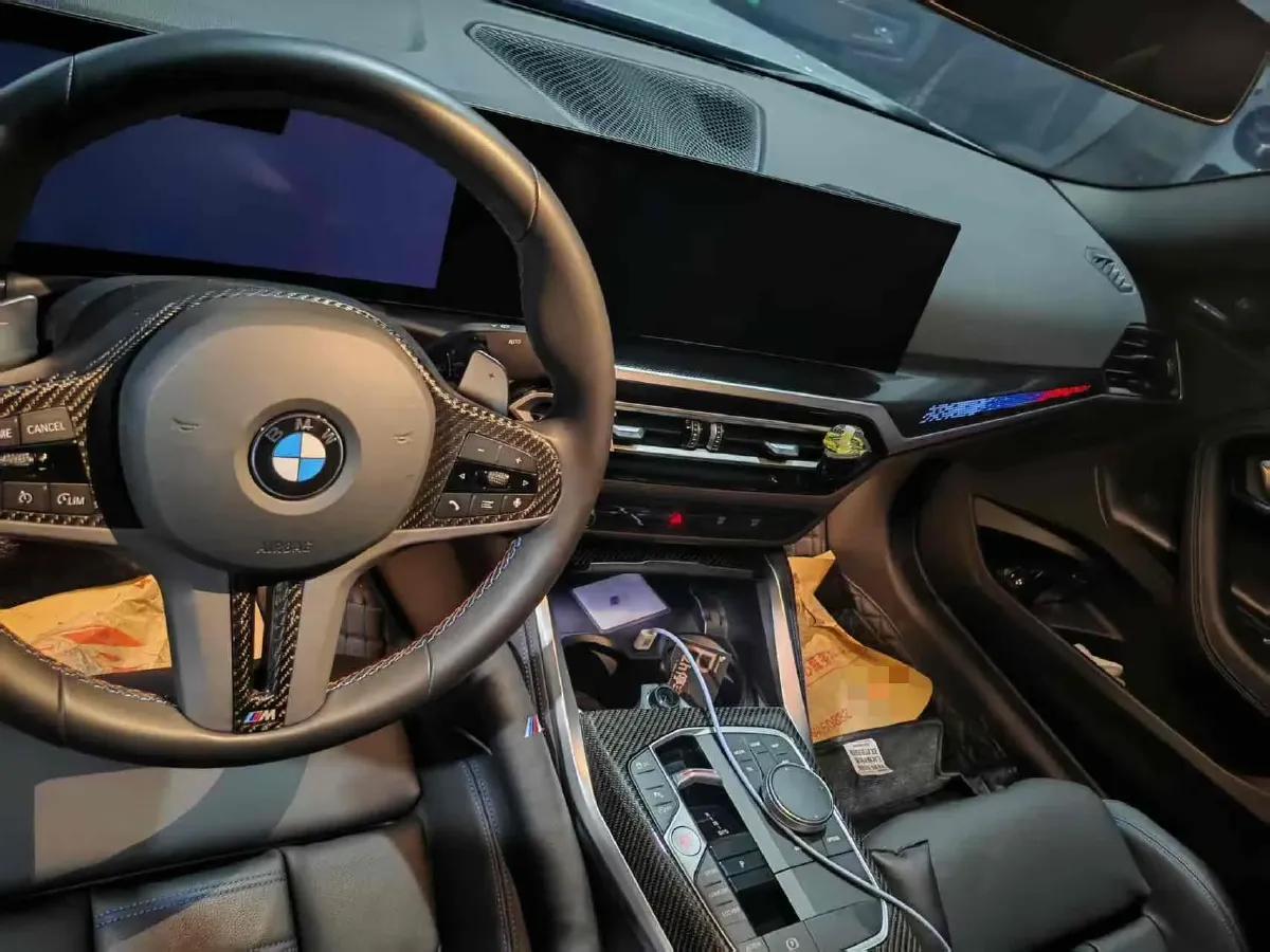 2023 BMW 3.0T 333HP L6 8AT,autocango,china used car exporter,china ev exporter,chinese used car exporter,chinese used ev exporter