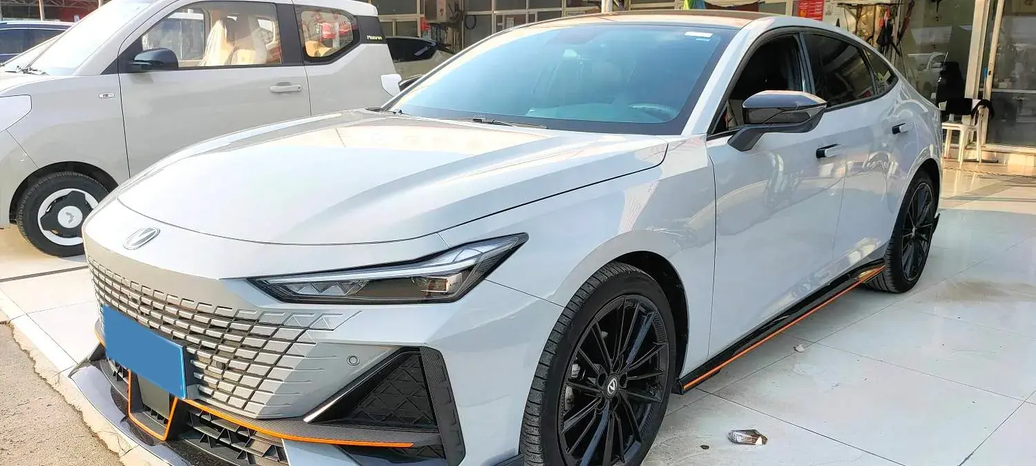 2022 ChangAn UNI-V 1.5T 188HP L4 7DCT