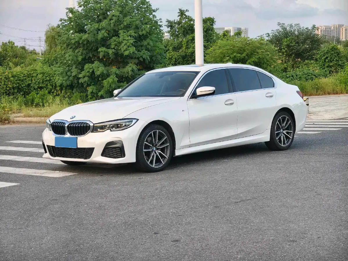 2022 BMW 3 Series 2.0T 156HP L4 8AT