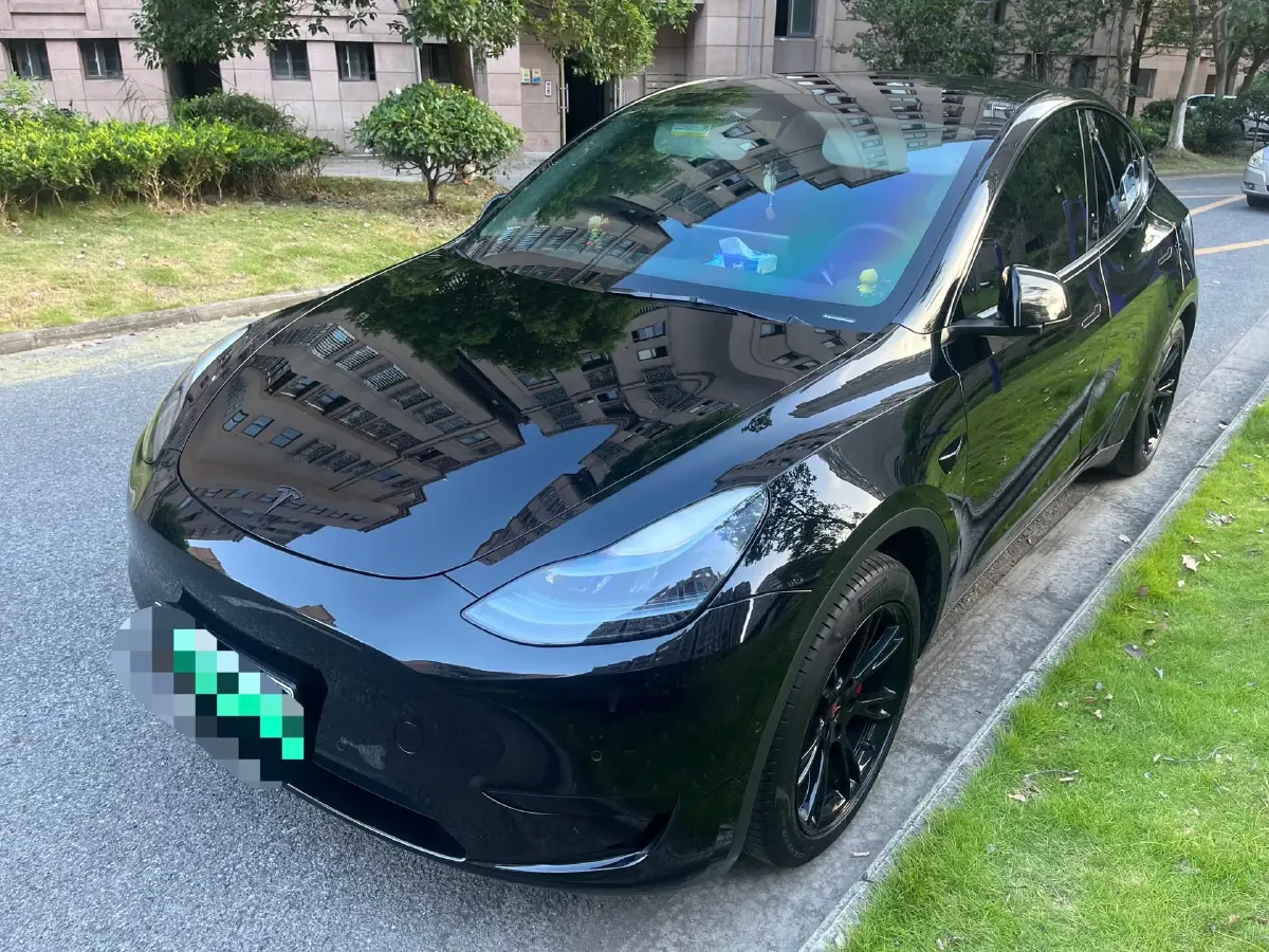 2022 Tesla Model Y BEV 60KWH