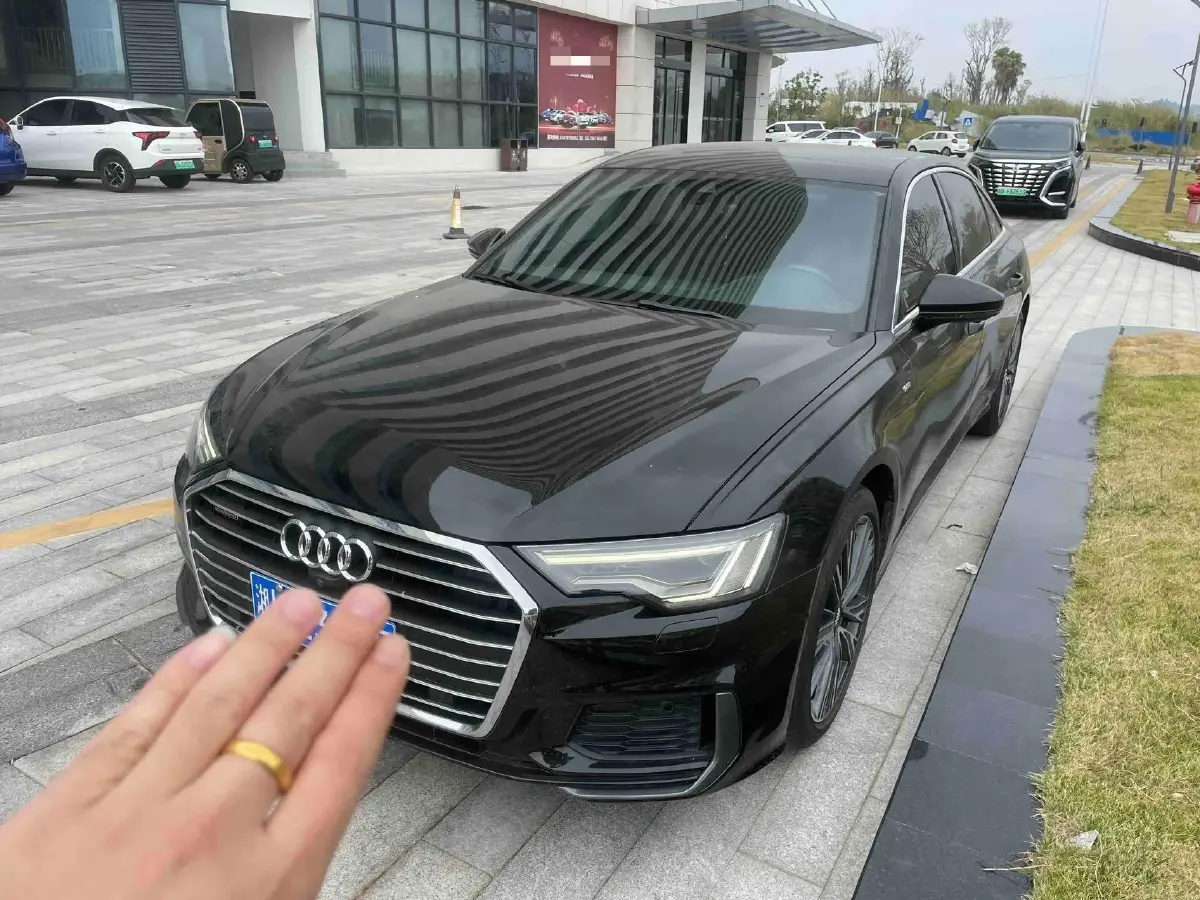 2021 Audi A6L 2.0T 224HP L4 7DCT