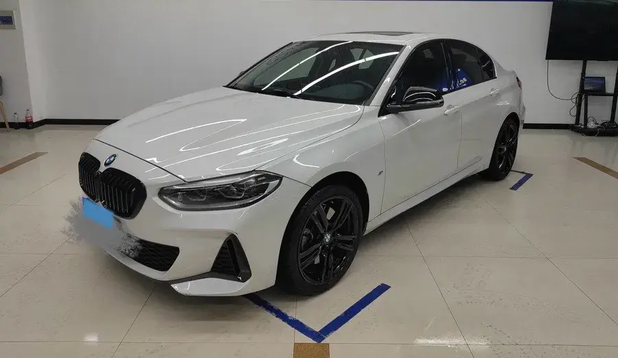 2021 BMW 1 Series 2.0T 192HP L4 7DCT
