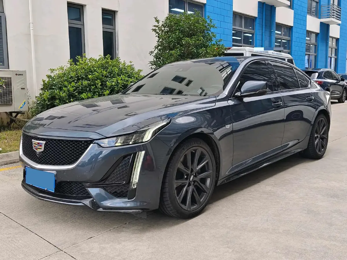 2020 Cadillac CT5 2.0T 241HP L4 10AT