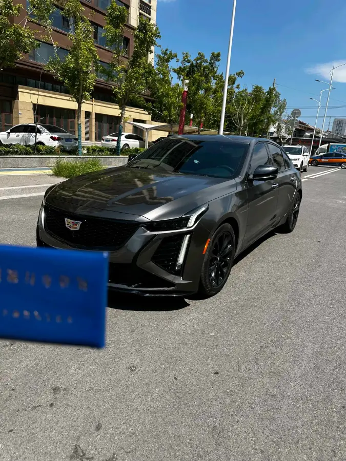 2021 Cadillac CT5 2.0T 237HP L4 10AT