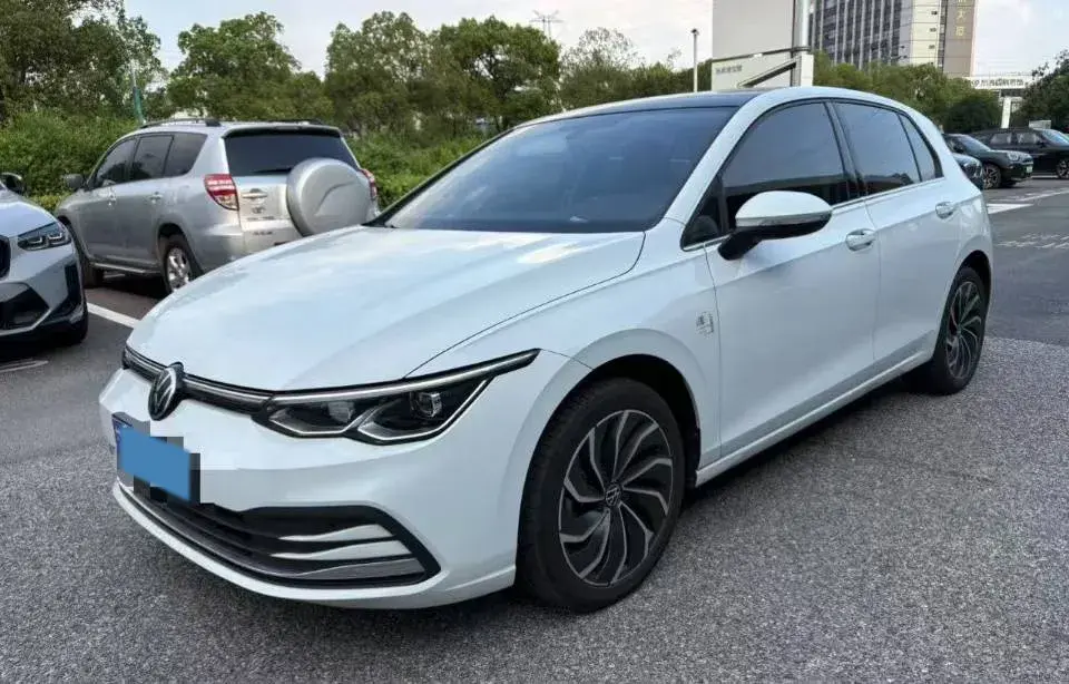 2023 Volkswagen Golf 1.4T 150HP L4 7DCT