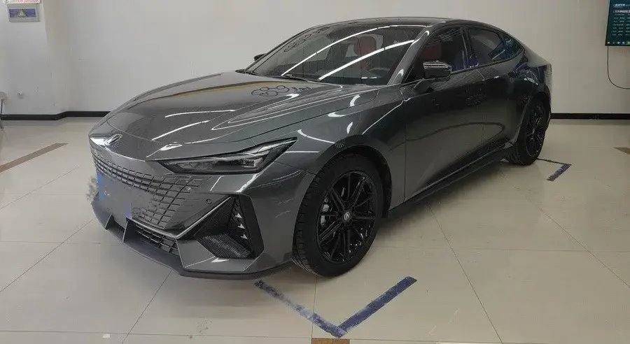 2022 ChangAn UNI-V 1.5T 188HP L4 7DCT