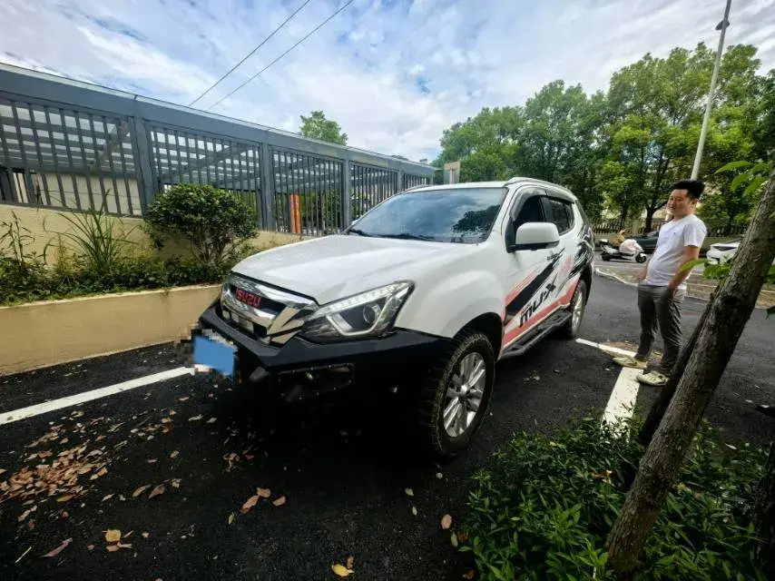2018 Isuzu Mu-X 1.9T 163HP L4 6AT