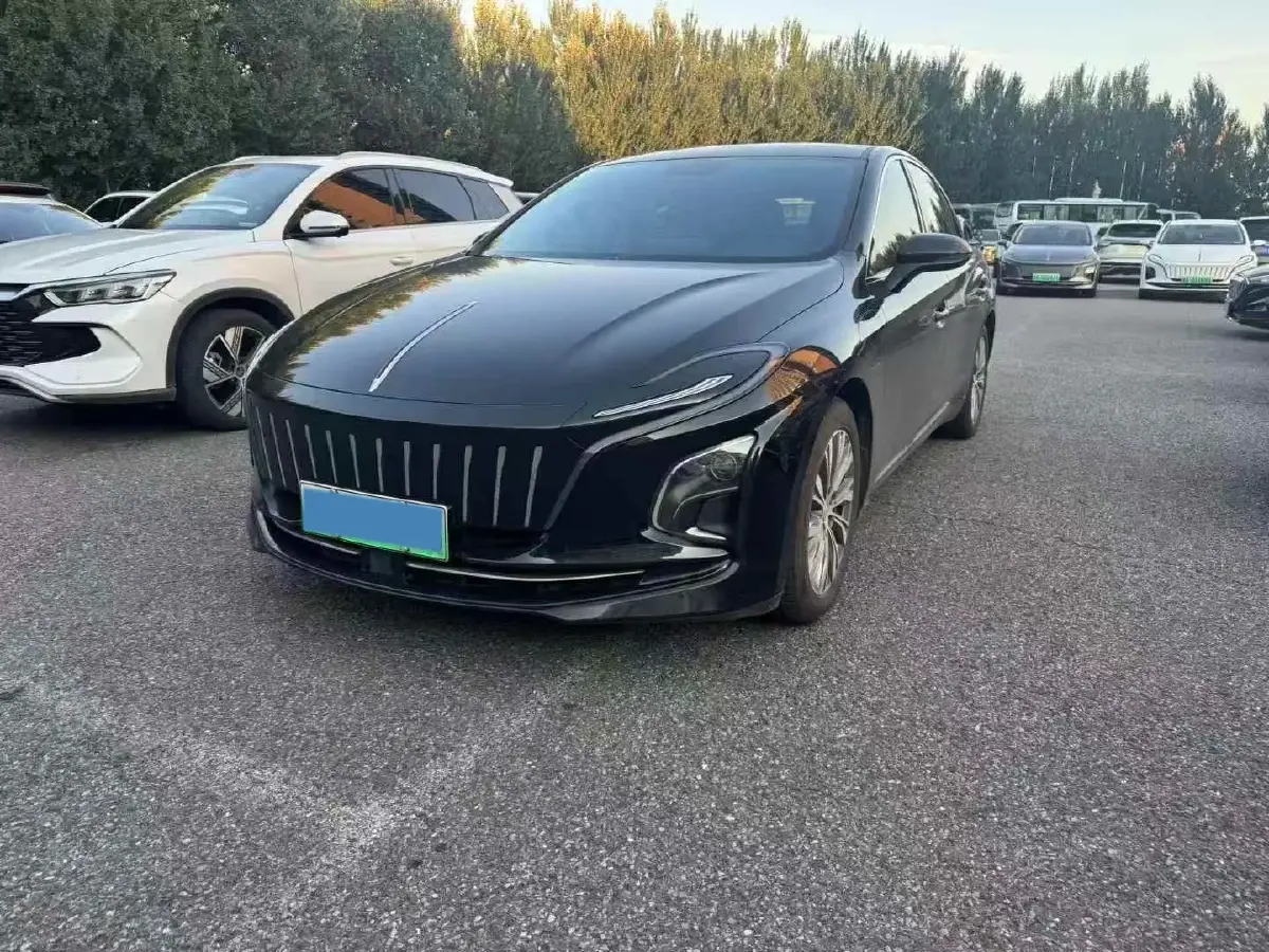 2023 HongQi E-QM5 BEV 54KWH