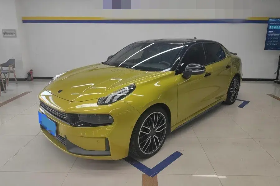 2019 LYNK&CO 03 2.0T 254HP L4 8AT