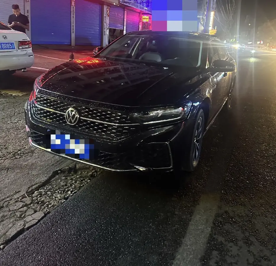 2021 Volkswagen Passat 2.0T 186HP L4 7DCT