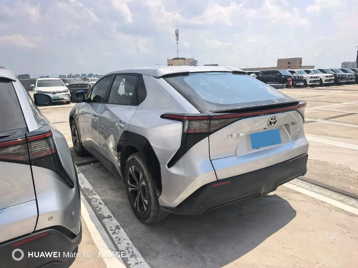2022 Toyota bZ4X BEV 66.7KWH,autocango,china used car exporter,china ev exporter,chinese used car exporter,chinese used ev exporter