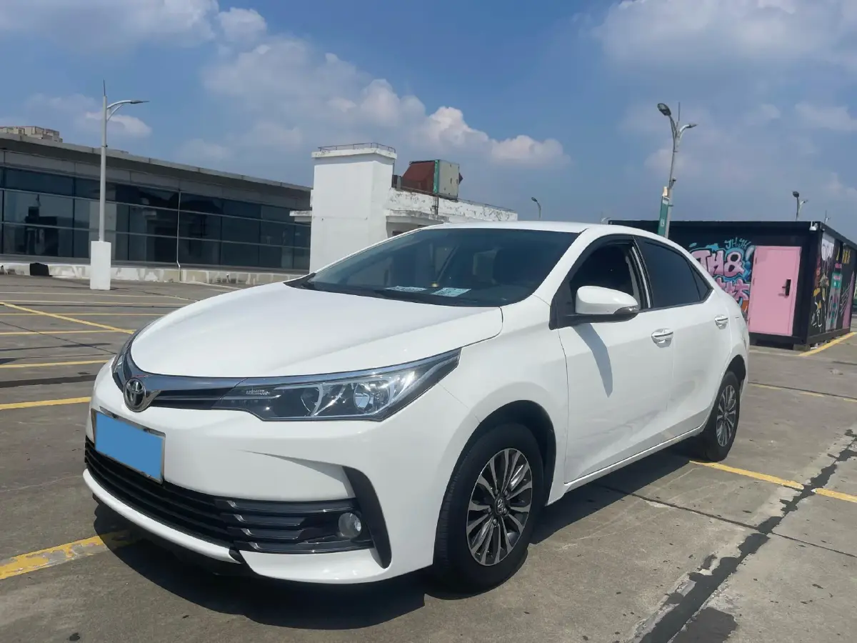 2018 Toyota Corolla 1.2T 116HP L4 CVT