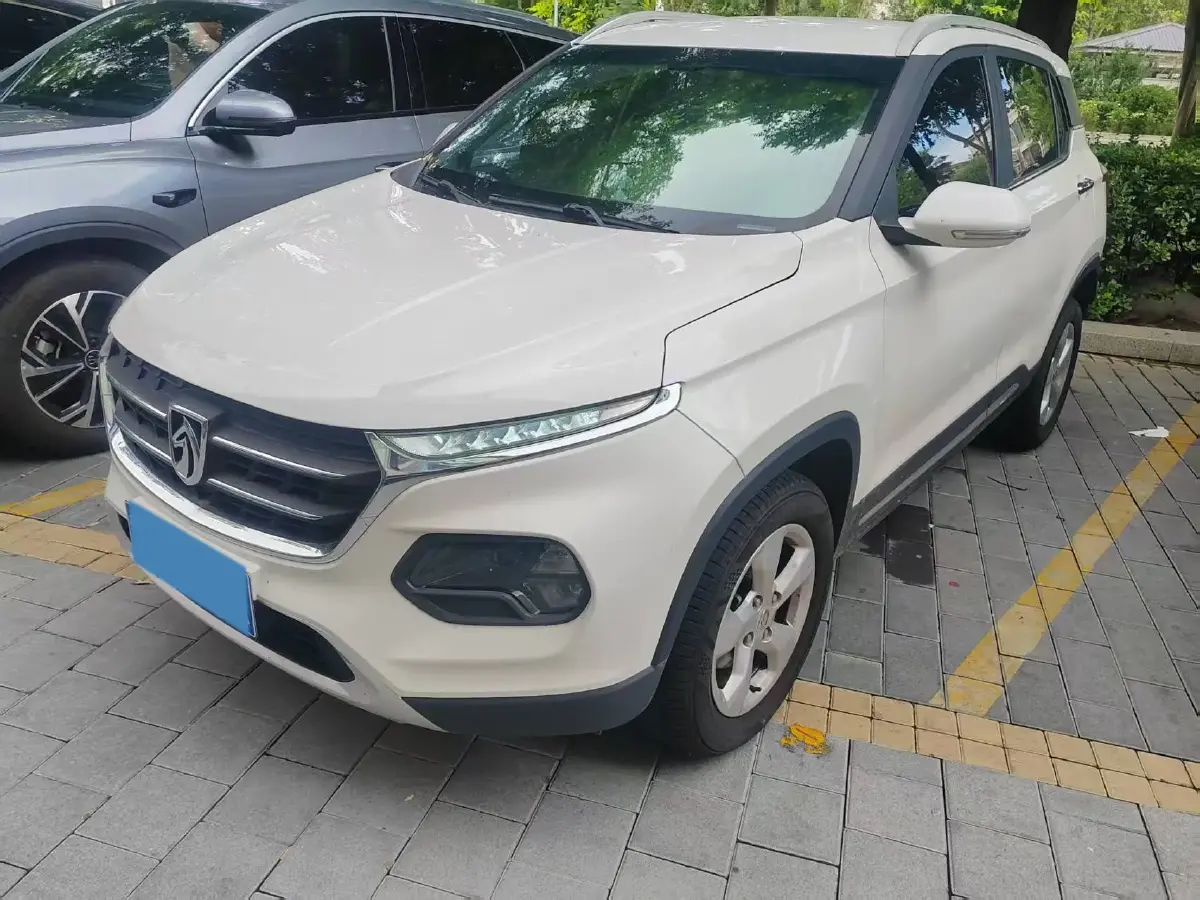 2017 BaoJun 510 1.5L 112HP L4 6MT