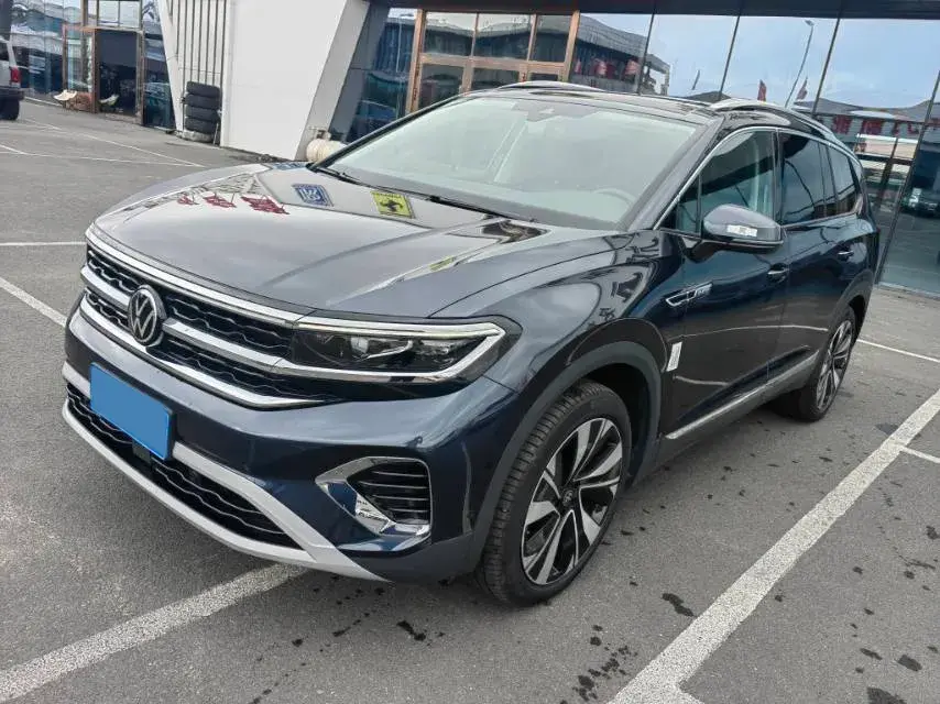 2022 Volkswagen Talagon 2.0T 220HP L4 7DCT