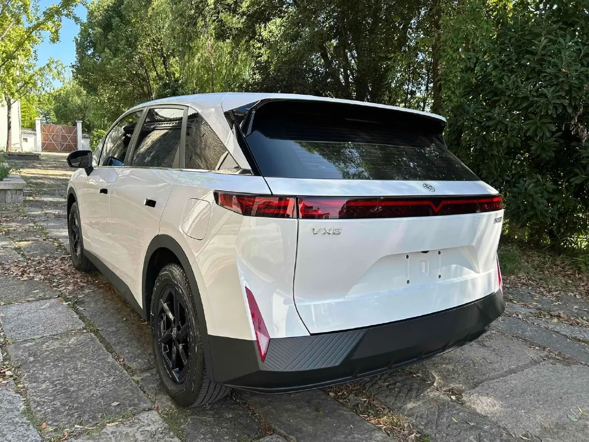 2024 Venucia VX6 BEV 53KWH,autocango,china used car exporter,china ev exporter,chinese used car exporter,chinese used ev exporter
