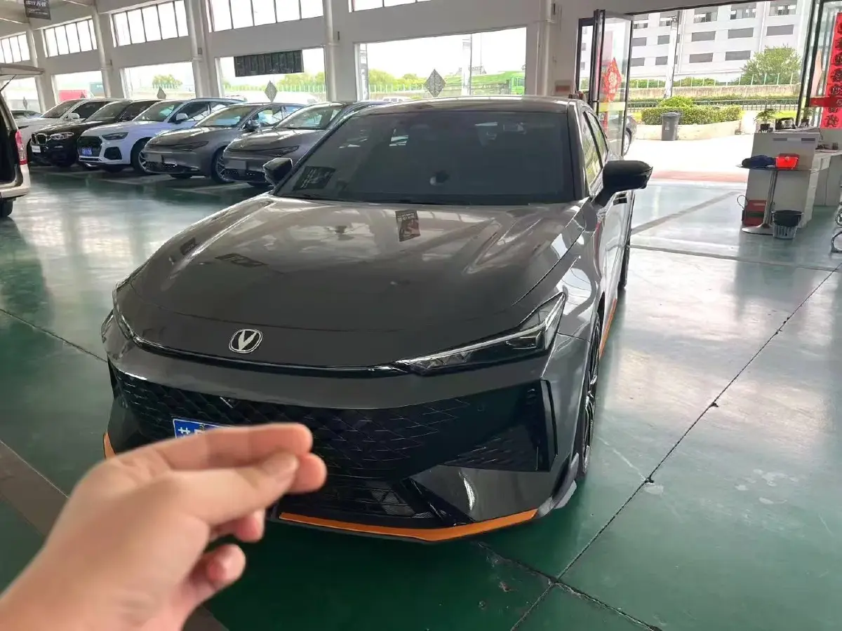 2024 ChangAn UNI-V 1.5T 188HP L4 7DCT