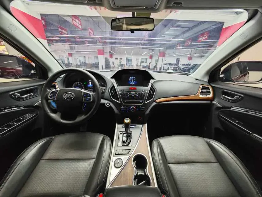 2017 LiFan X80 2.0T 192HP L4 6AT,autocango,china used car exporter,china ev exporter,chinese used car exporter,chinese used ev exporter