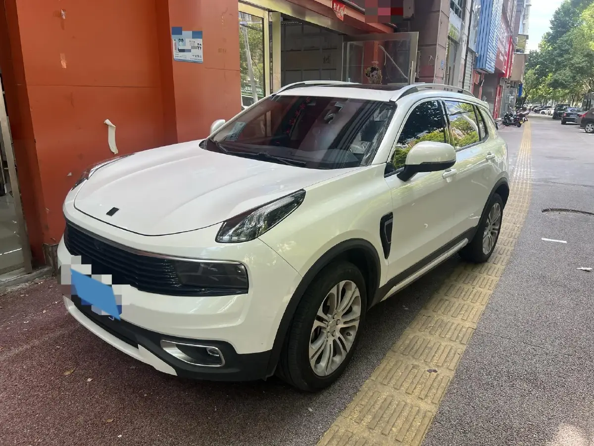 2019 LYNK&CO 01 2.0T 190HP L4 6AT