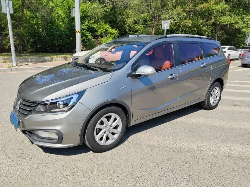 2017 BaoJun 310W 1.5L 112HP L4 6MT