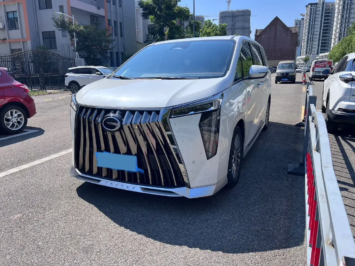 2023 GAC Trumpchi M8 2.0T 252HP L4 8AT