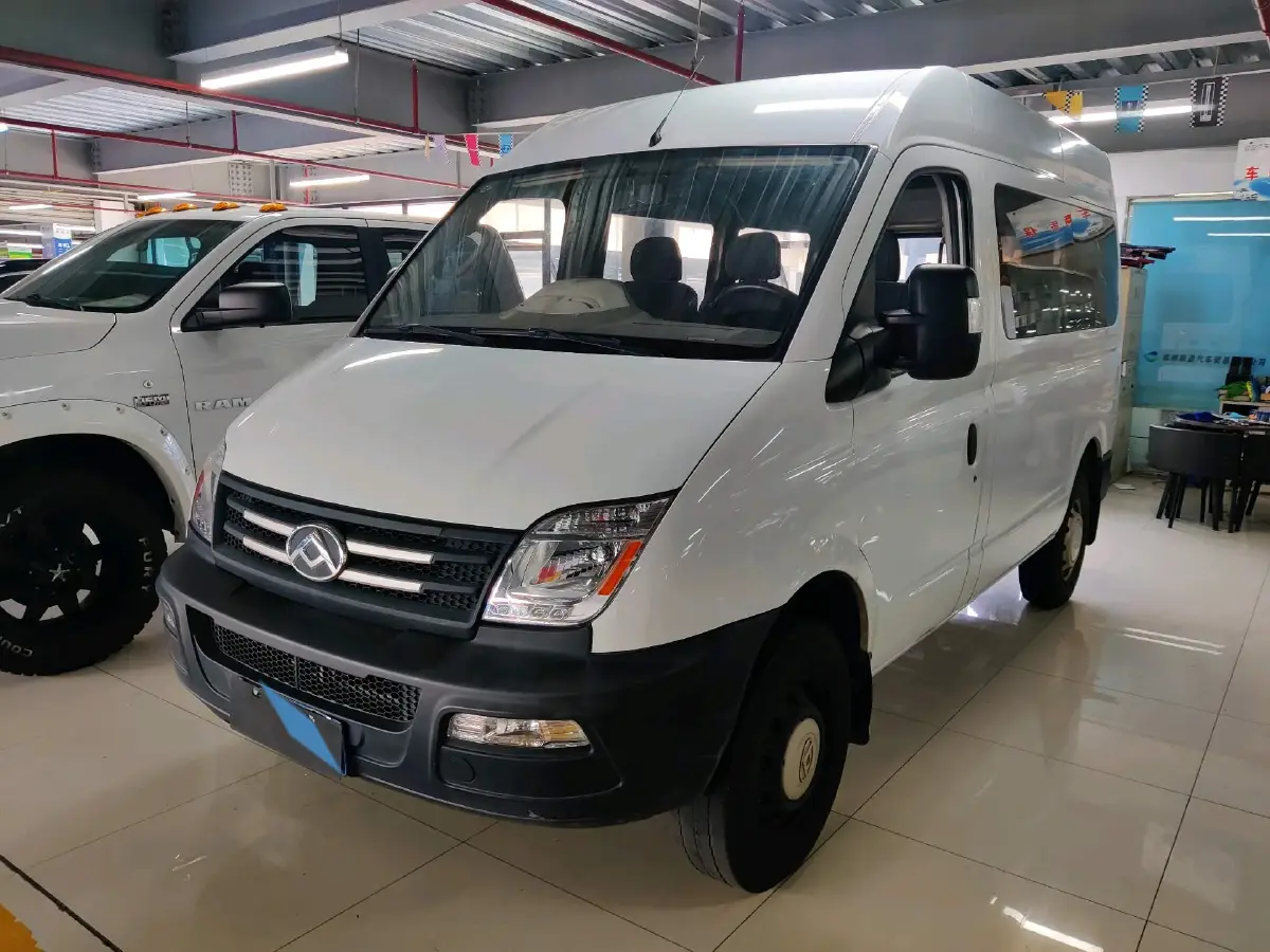 2019 MAXUS XinTu V80 2.0T 139HP L4 6MT