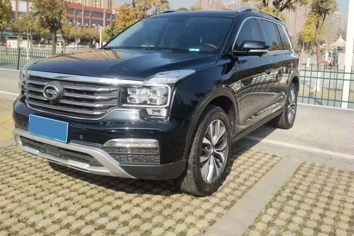 2017 GAC Trumpchi GS8 2.0T 201HP L4 6AT