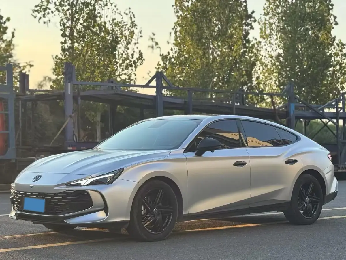 2023 MG 7 1.5T 188HP L4 7DCT