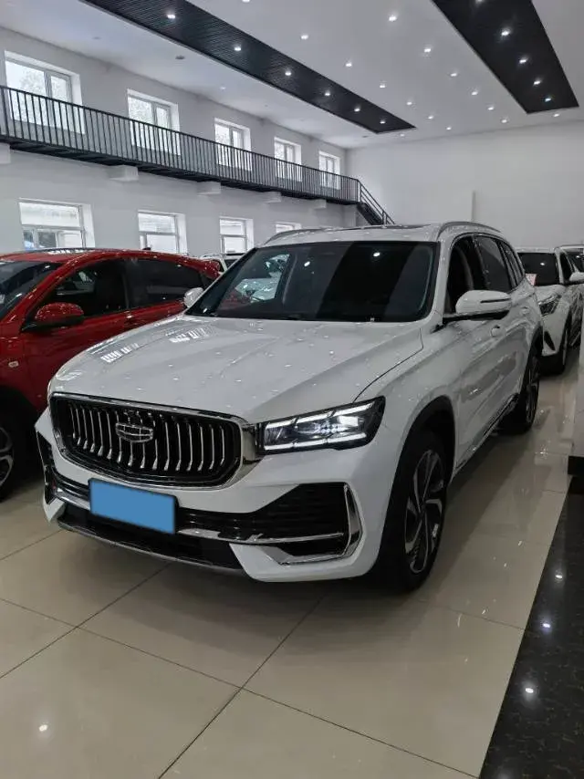 2023 Geely Monjaro 2.0T 238HP L4 8AT