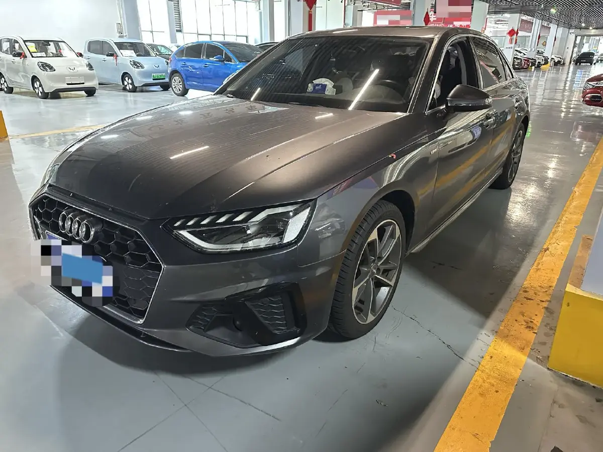 2020 Audi A4L 2.0T 150HP L4 7DCT