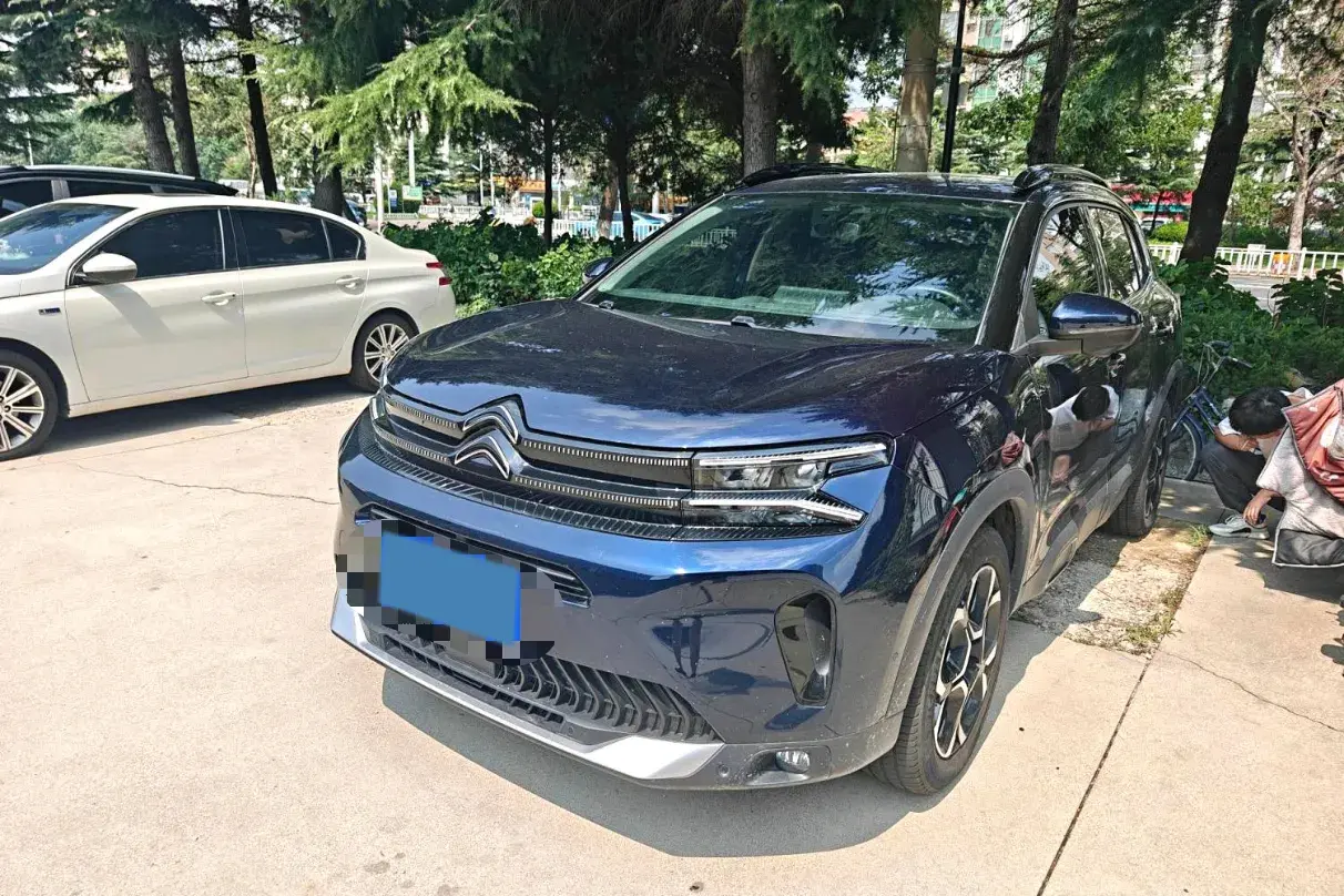 2023 Citroen C5 Aircross 1.8T 211HP L4 8AT