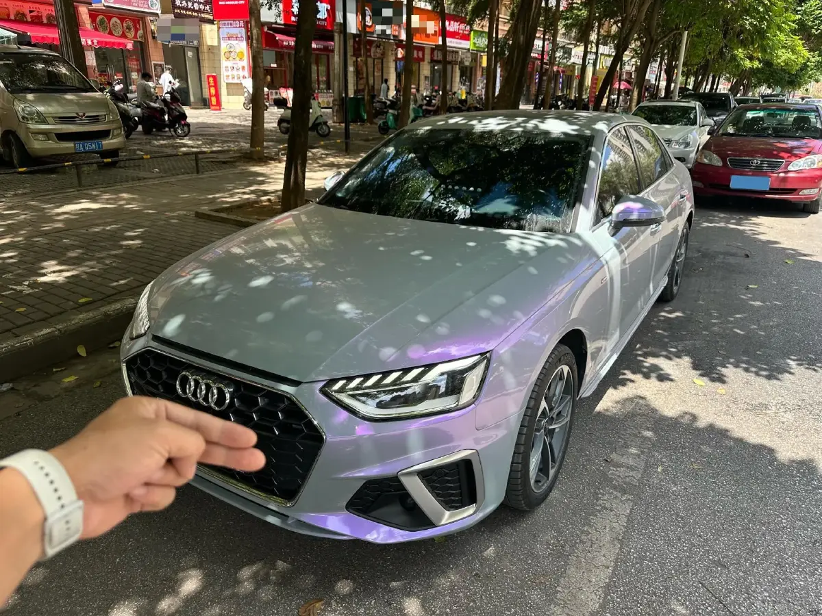 2022 Audi A4L 2.0T 190HP L4 7DCT