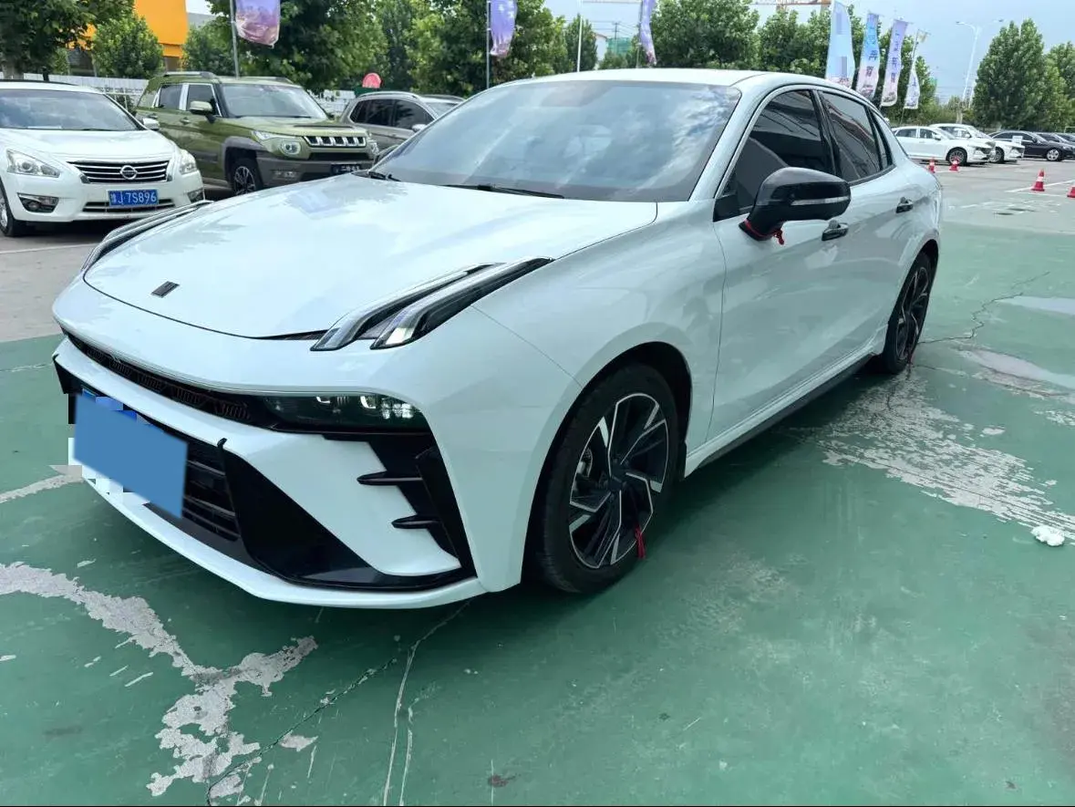 2025 LYNK&CO 03 1.5T 181HP L4 7DCT