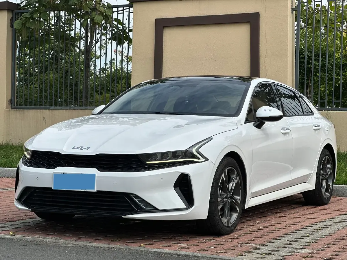 2021 Kia K5 1.5T 170HP L4 7DCT