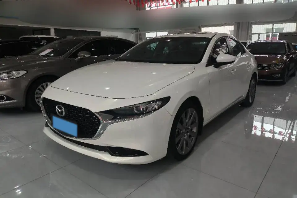 2021 Mazda 3 Axela 2.0L 158HP L4 6AT