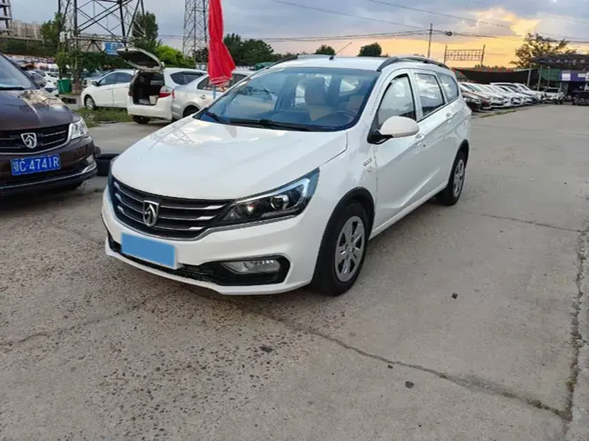 2017 BaoJun 310W 1.5L 112HP L4 6MT