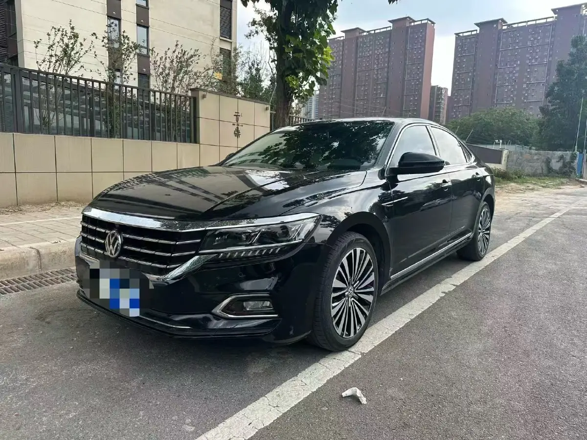 2019 Volkswagen Passat 2.0T 186HP L4 7DCT