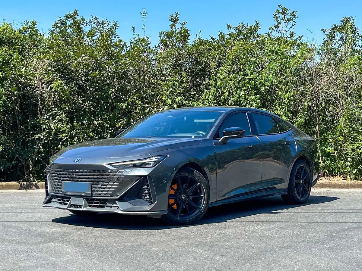 2022 ChangAn UNI-V 1.5T 188HP L4 7DCT