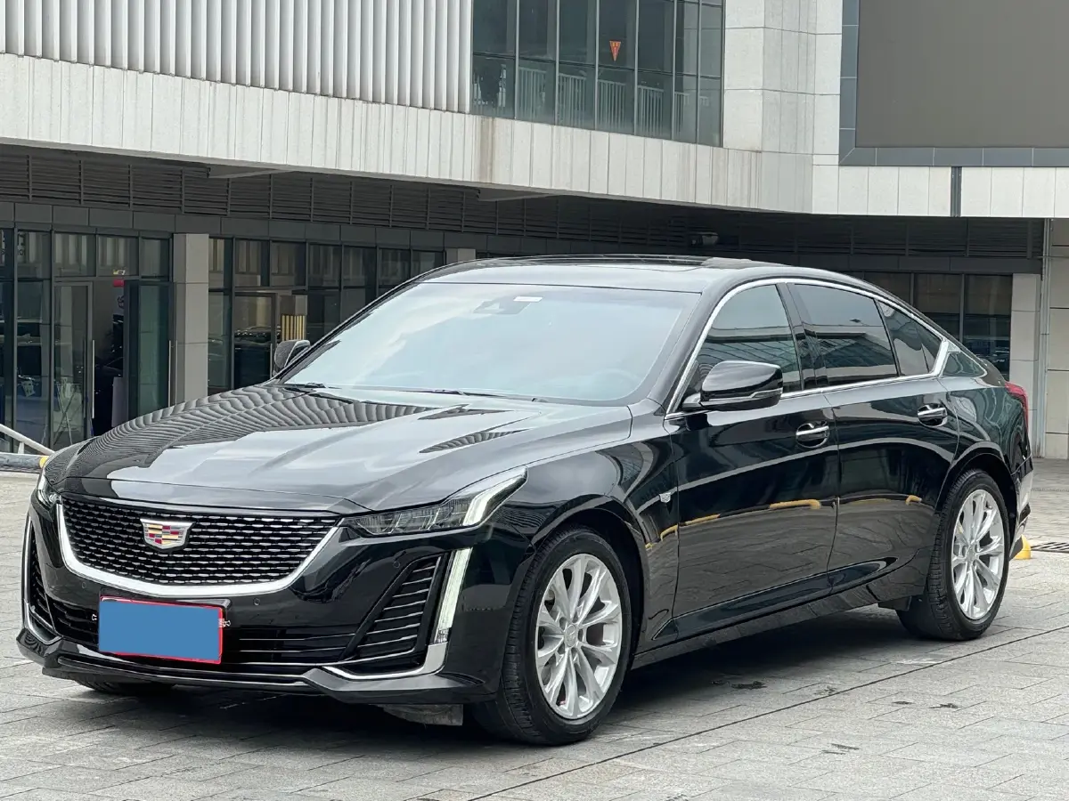 2023 Cadillac CT5 2.0T 237HP L4 10AT