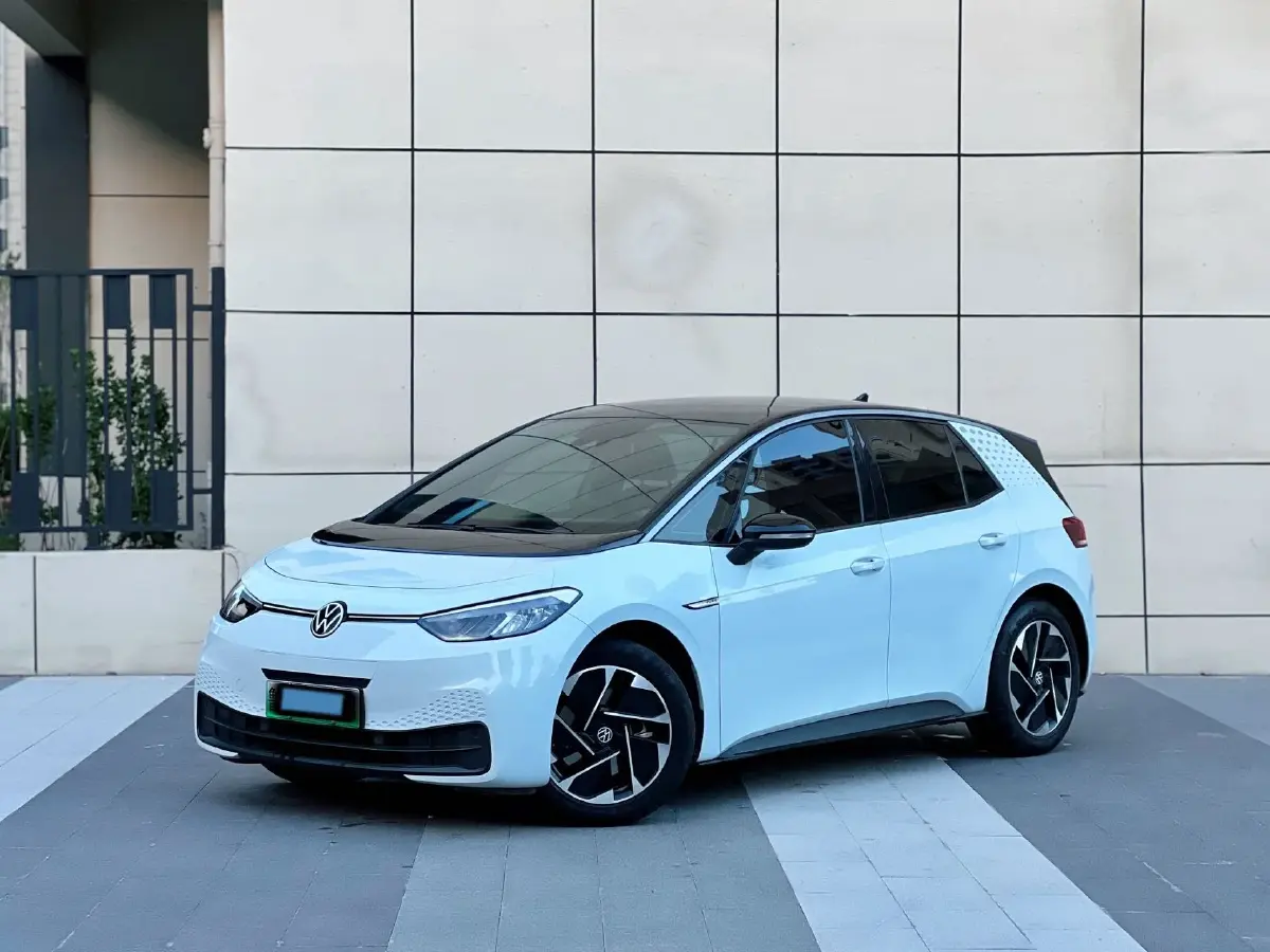 2023 Volkswagen ID.3 BEV 52.8KWH