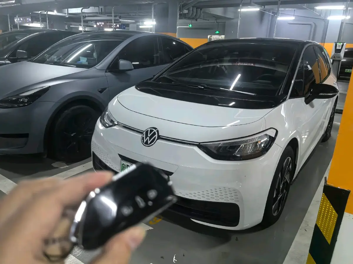 2024 Volkswagen ID.3 BEV 52.8KWH