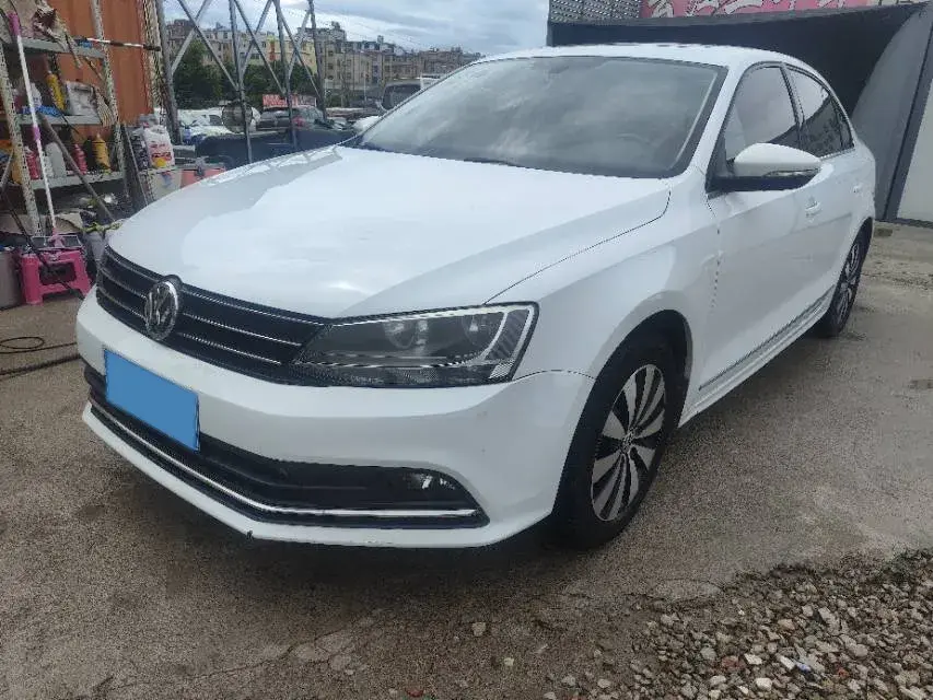 2018 Volkswagen Sagitar 1.6L 110HP L4 6AT