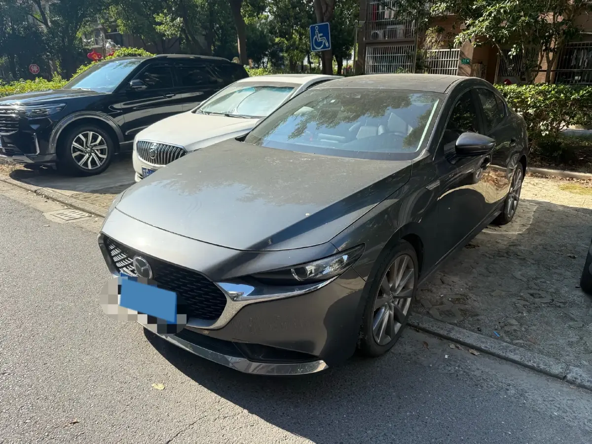 2022 Mazda 3 Axela 2.0L 158HP L4 6AT