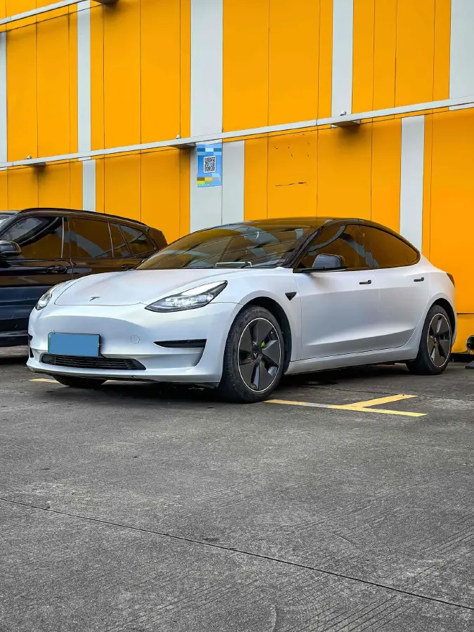 2021 Tesla Model 3 BEV 55KWH