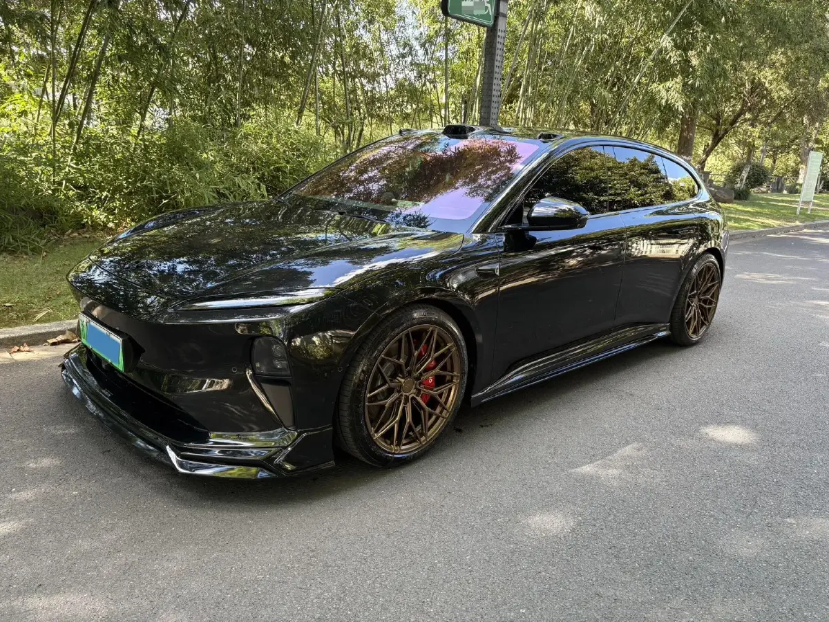 2024 NIO ET5T BEV 75KWH