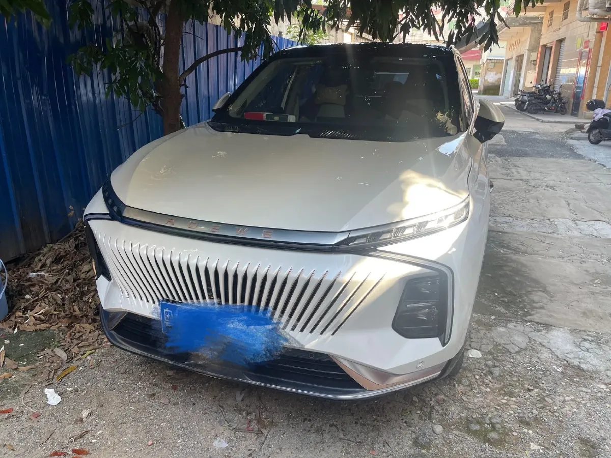 2022 Roewe Whale 2.0T 231HP L4 8AT,autocango,china used car exporter,china ev exporter,chinese used car exporter,chinese used ev exporter