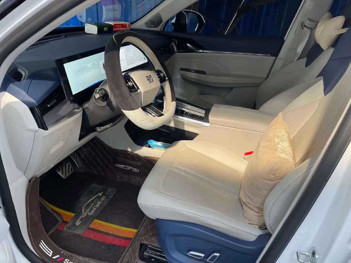 2022 Roewe Whale 2.0T 231HP L4 8AT,autocango,china used car exporter,china ev exporter,chinese used car exporter,chinese used ev exporter