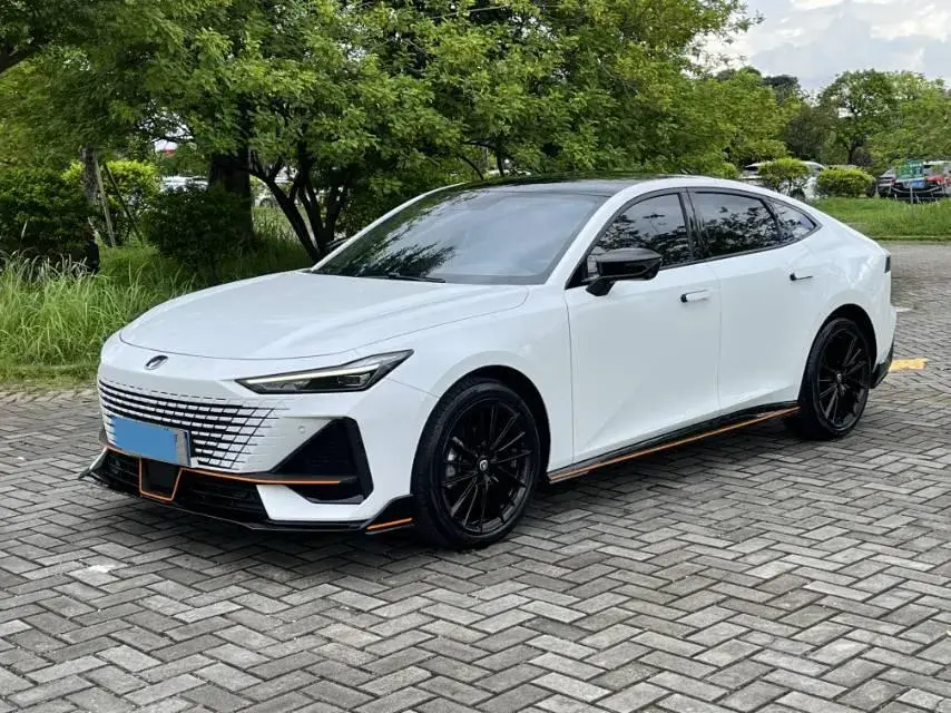 2023 ChangAn UNI-V 1.5T 188HP L4 7DCT