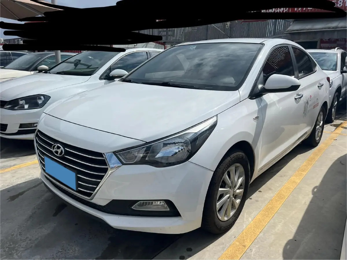 2016 Hyundai Verna 1.4L 100HP L4 6MT