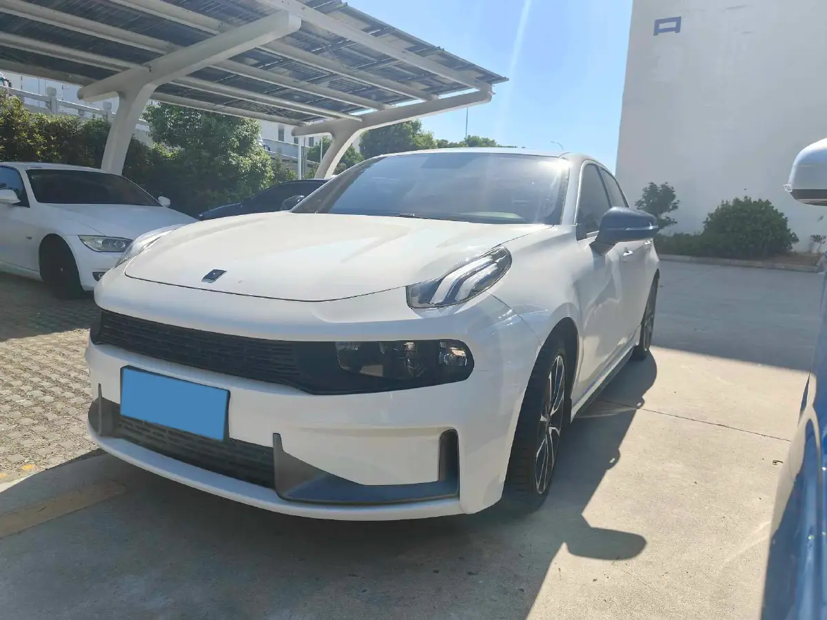 2020 LYNK&CO 03 2.0T 190HP L4 6AT