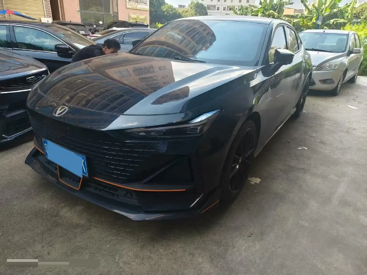 2023 ChangAn UNI-V 1.5T 188HP L4 7DCT